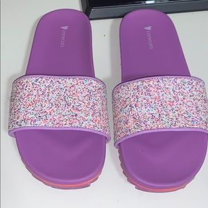CREWCUTS SLIP ON WATER SLIDES